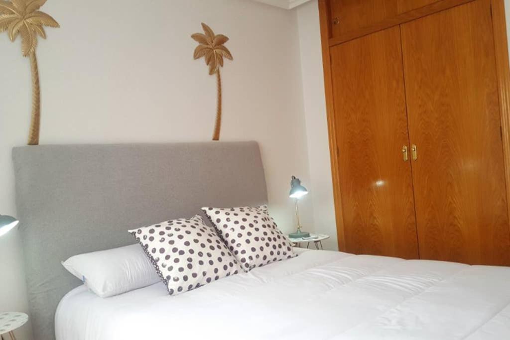 Encantador Apartamento En El Centro Lägenhet Alicante Exteriör bild